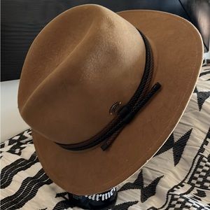 Western style felt hat. Size XL. Like new.